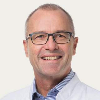 Dr Bernhard Christen
